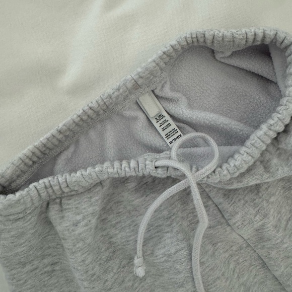 skims cotton fleece classic jogger - Picture 2 of 3